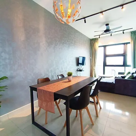 Netflix # Sky Suite Near Jaya One By Salaam Suites, 2 Pax Petaling Jaya Exterior photo