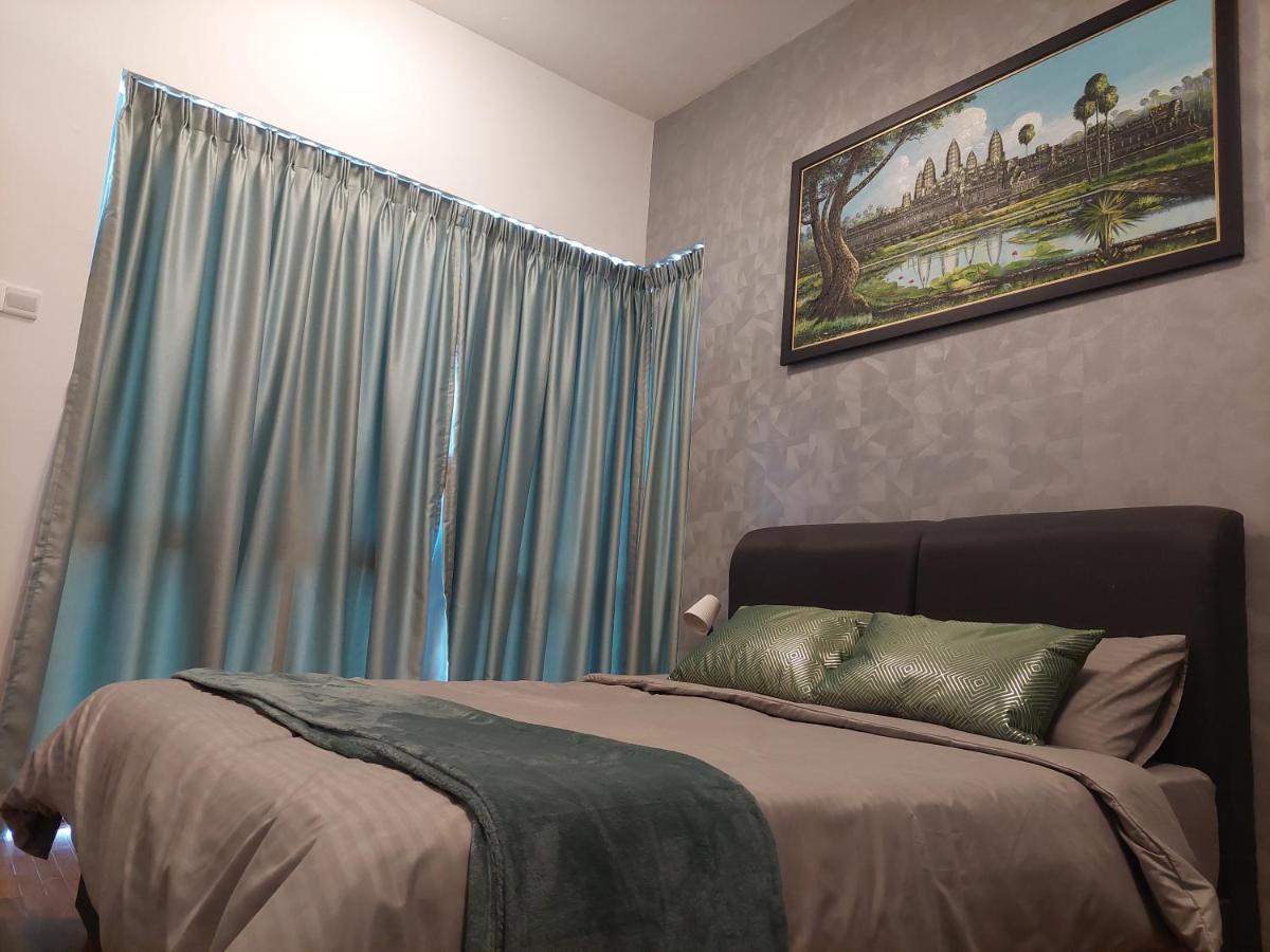 Netflix # Sky Near Jaya One By Salaam Suites, 2 Pax Petaling Jaya