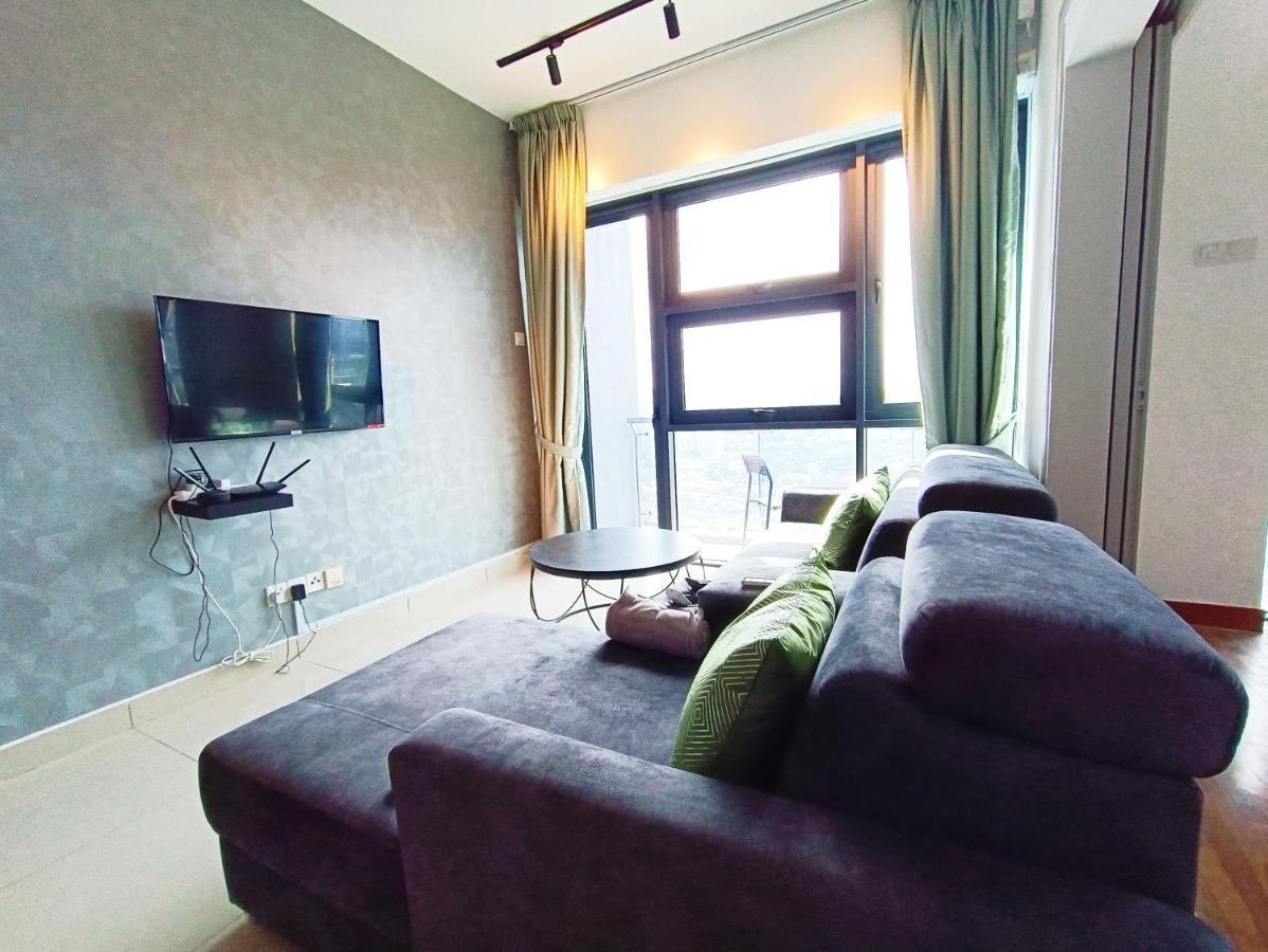 Apartment Netflix # Sky Near Jaya One By Salaam Suites, 2 Pax Petaling Jaya